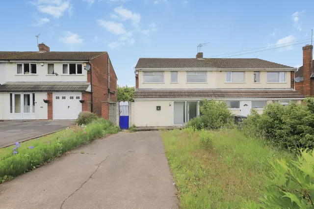 Shaw Road, Bilston, WV14, photo 1