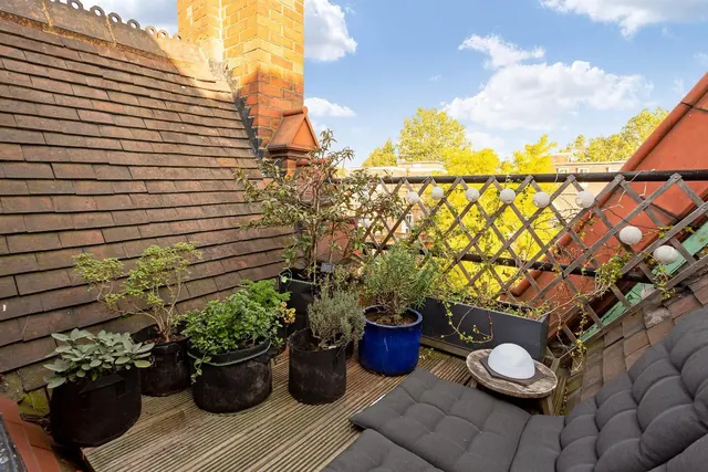 Photo 2 — Eton Avenue Belsize Park, London NW3 3EU