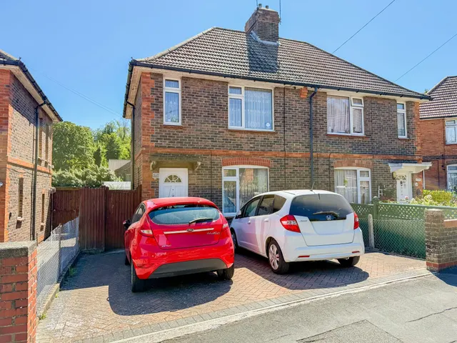 Beechy Avenue, Eastbourne, photo 1