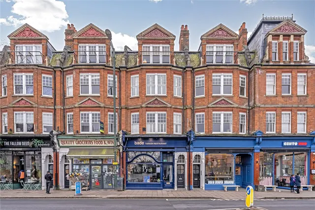 High Street, Teddington, TW11 8JB, photo 1