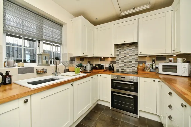 Lenham Road East, Rottingdean, BN2, photo 2