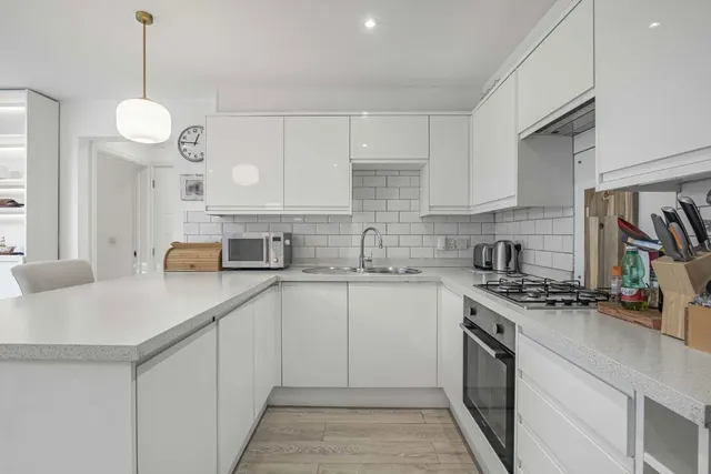 Juniper Gardens, SW16, photo 3