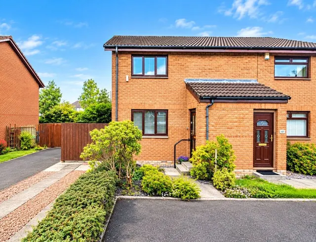 Blenheim Place, Stenhousemuir, FK5, photo 1
