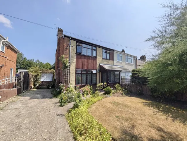 Homecrofts, Little Neston, CH64, photo 2