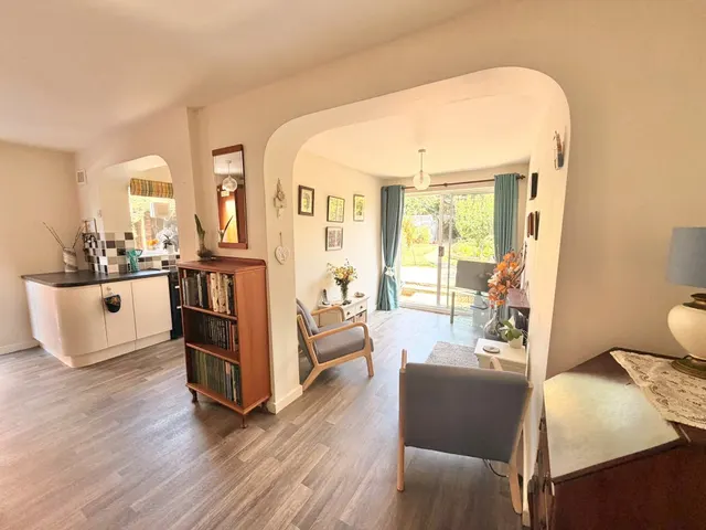 Homecrofts, Little Neston, CH64, photo 3