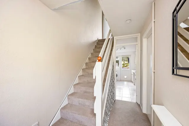 Sandy Vale, Haywards Heath, RH16, photo 3