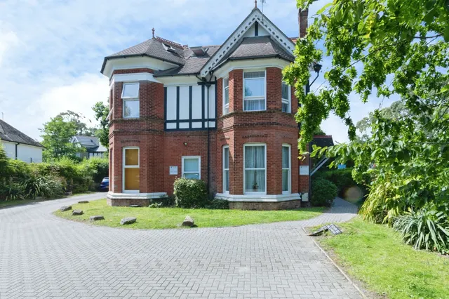 Lansdowne Road, Bournemouth, photo 1