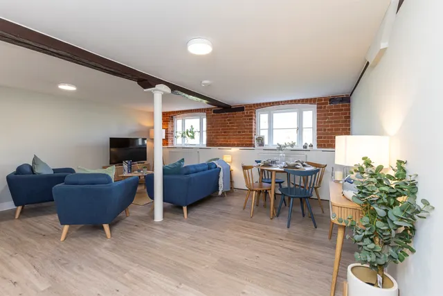 Old Babergh Court, Hadleigh, IP7, photo 2