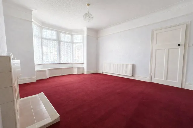 Newquay Road, London, SE6, photo 2