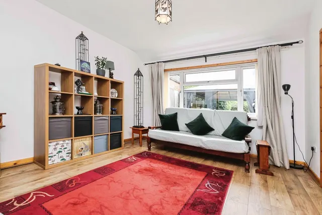 The Crest, Birmingham, B31, photo 3