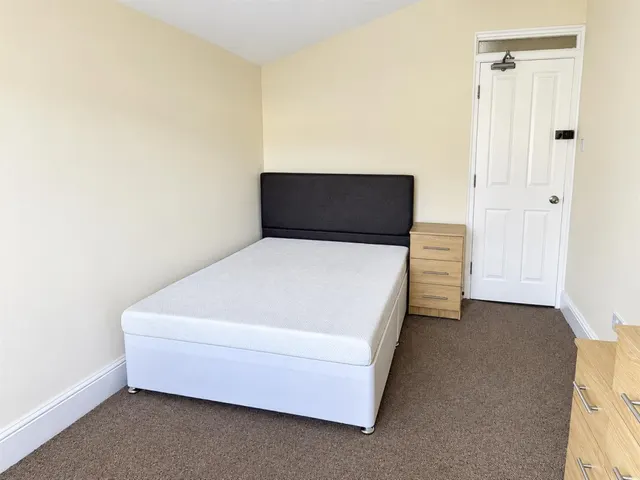 Robertson Road, Greenbank, BS5, photo 1