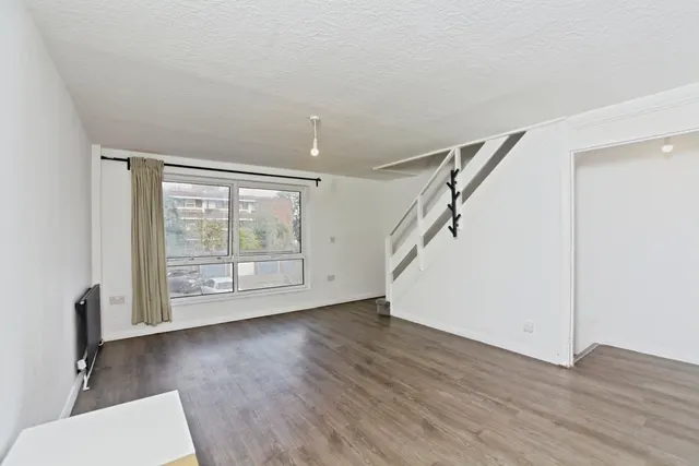 Selhurst Road, London, SE25, photo 2