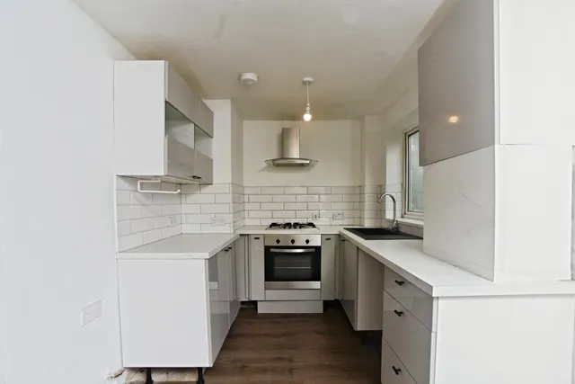 Selhurst Road, London, SE25, photo 3