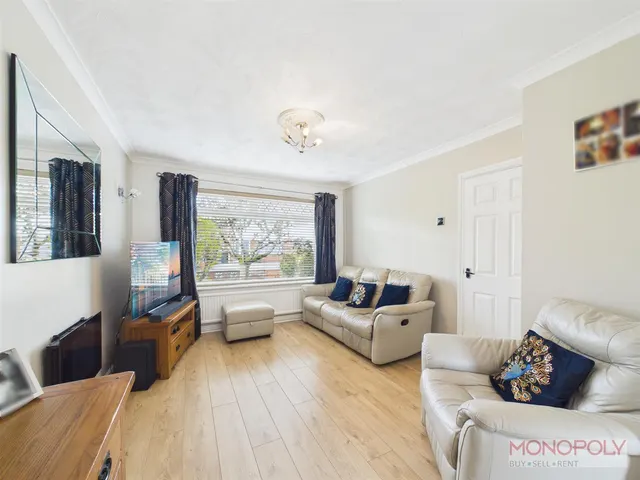 Queensway, Gwersyllt, LL11, photo 2