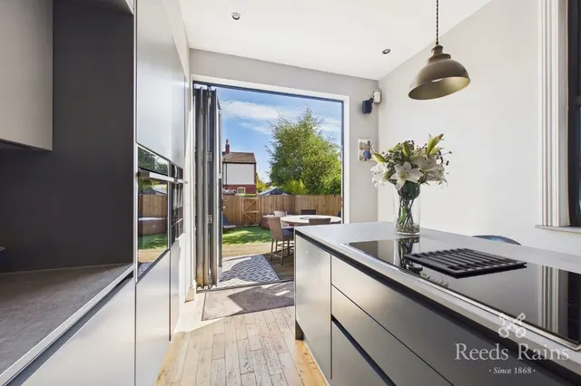 Cheadle Road, Cheadle Hulme, SK8, photo 3