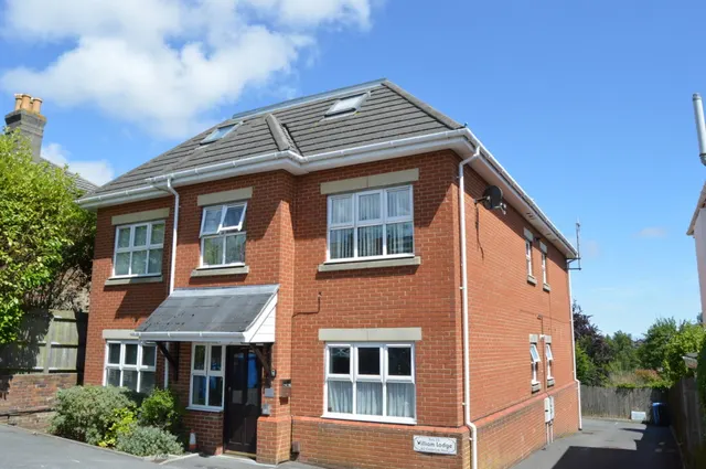 Cranbrook Road, photo 1