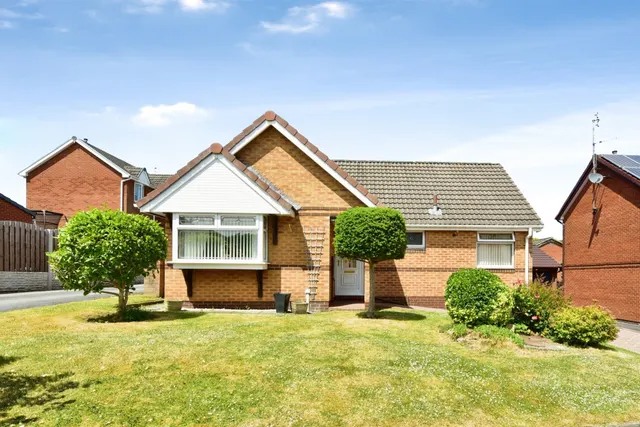 Wooldale Drive, Owlthorpe, Sheffield, photo 1