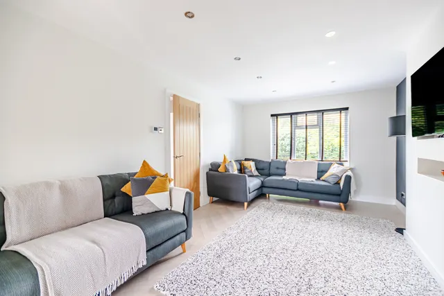Hawthorne Gardens, Adel, LS16, photo 2