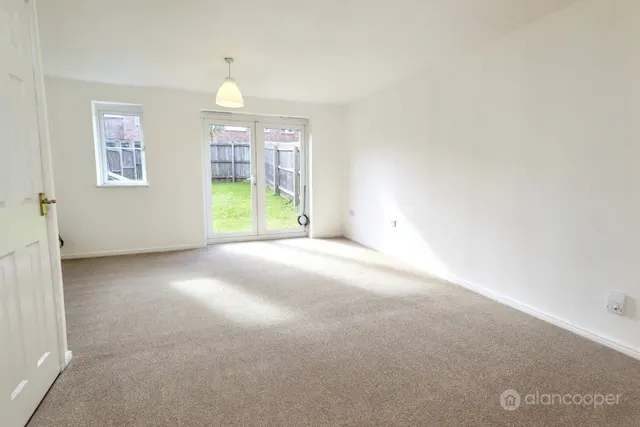 Bulkington Road, Bedworth, CV12, photo 2