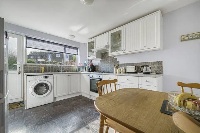 Lapworth Close, Orpington, BR6, photo 2