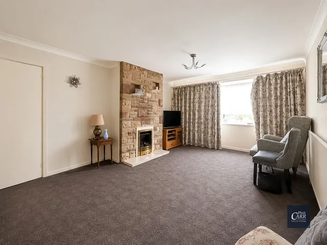 Helston Road, Park Hall, WS5, photo 3