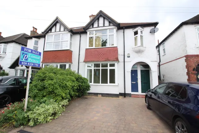 Lynwood Drive, WORCESTER PARK, Surrey, Worcester Park, KT47AB, photo 1