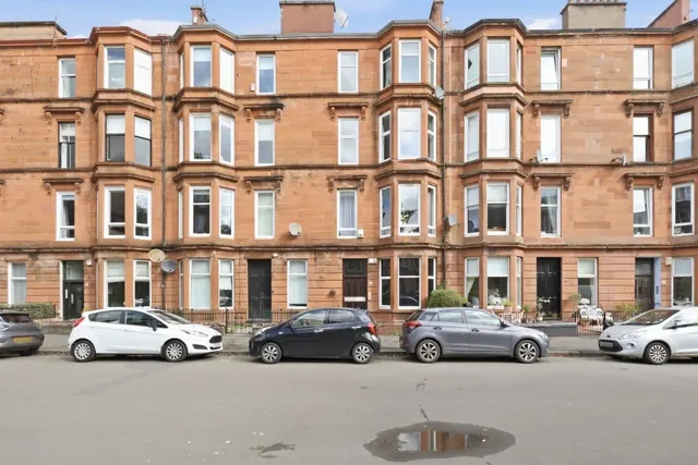 Waverley Gardens, Glasgow, G41, photo 1
