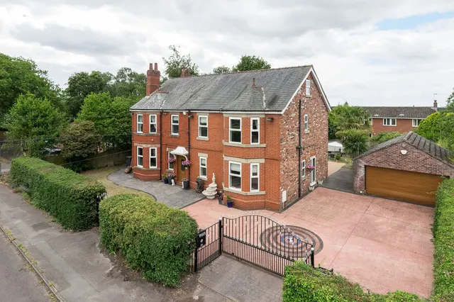 Giantswood Lane, Congleton, photo 1