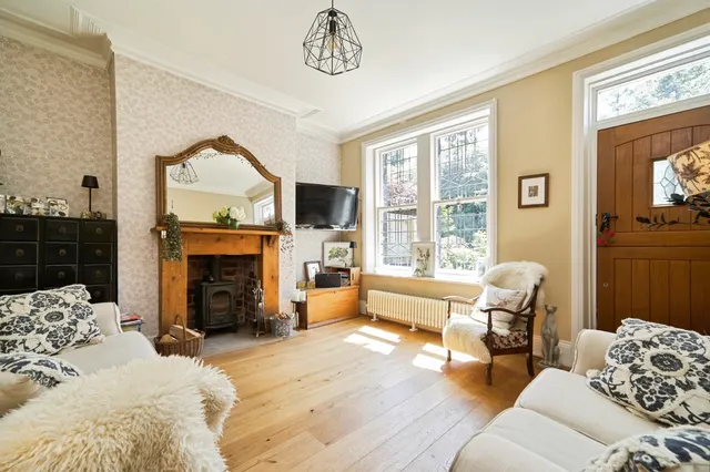 Henry Terrace, Yeadon, LS19, photo 3