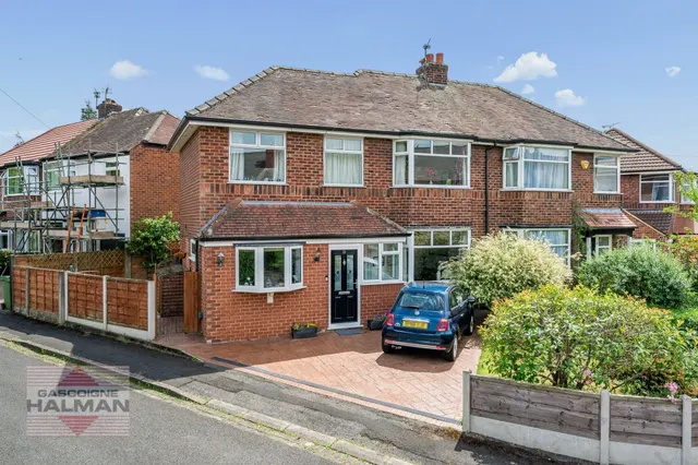 Lacey Avenue, Wilmslow, photo 1