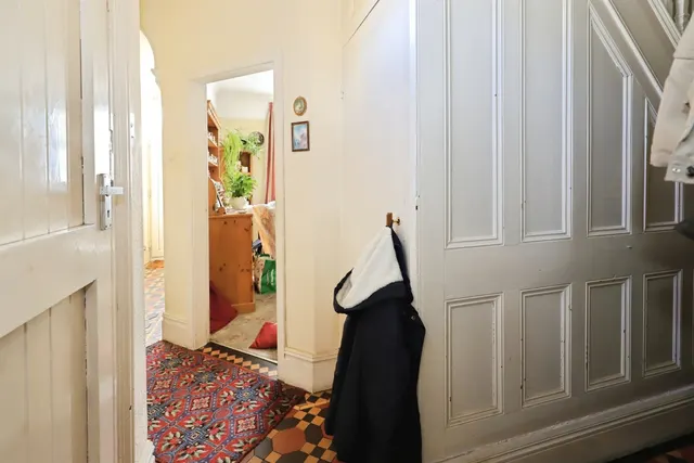 Queen Street, Bilston, WV14, photo 3