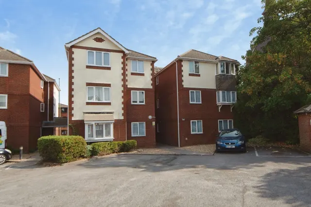 Whiteacres Close, Gosport, PO12, photo 3