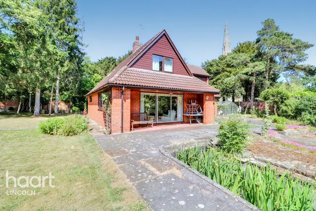 Church Lane, Carlton on Trent, NG23, photo 1