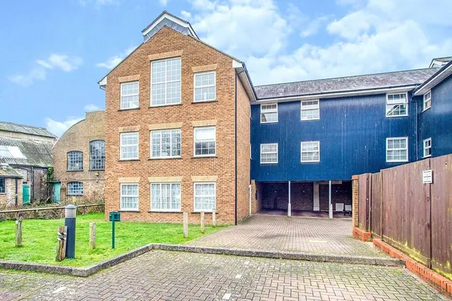 Fourdrinier Way, Hemel Hempstead, HP3, photo 1