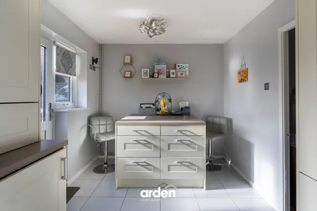 Glebe Road, Alvechurch, B48, photo 3