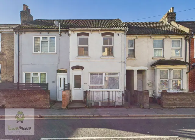 Luton Road, Chatham, ME4, photo 1