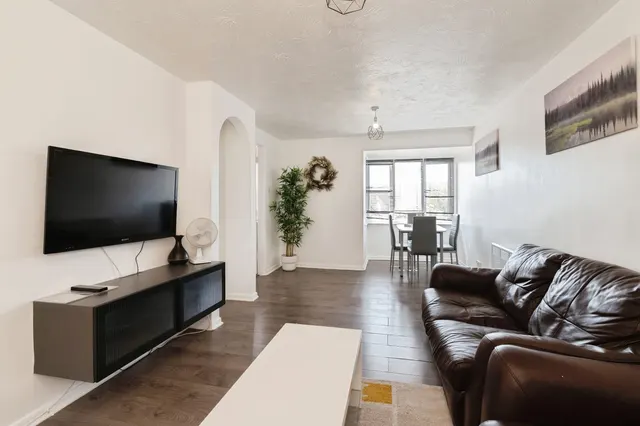 Photo 2 — Wharf Road, Grays, Essex, RM17