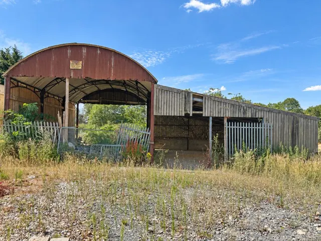 London Road, Canwell, B75, photo 2