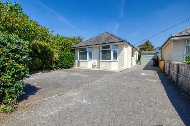 Calmore Road, Totton, Southampton, SO40 8GN, photo 1