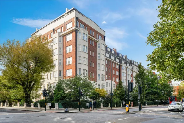 Wellington Road, St John's Wood, NW8, photo 1