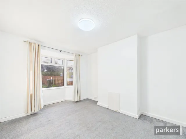 Wokingham Road, Earley, RG6, photo 2