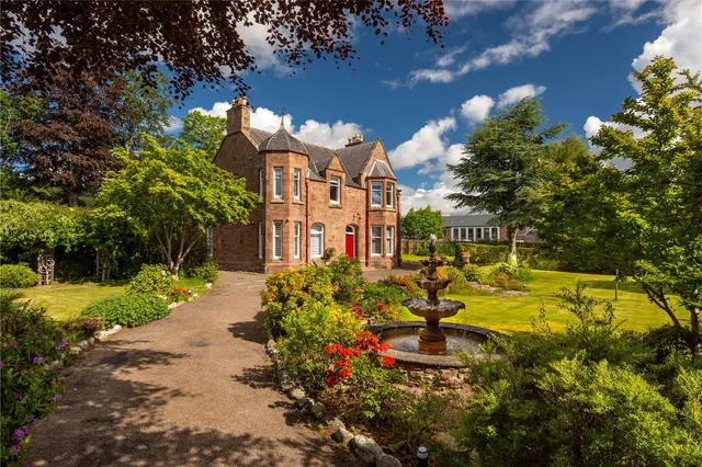 Strathallan House, 17 Deans Road, Fortrose, Highland, IV10 8TJ, photo 1
