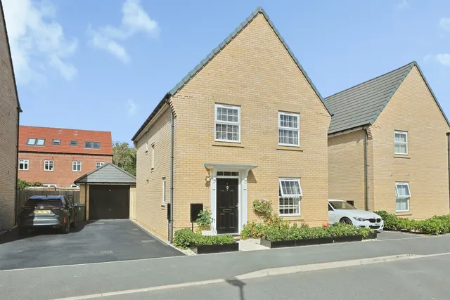 Elham Road, Rackheath, NR13, photo 1