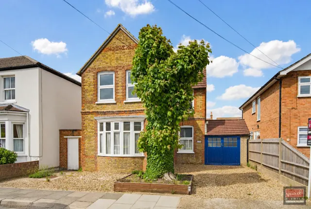 Wolsey Road, Ashford, TW15, photo 1