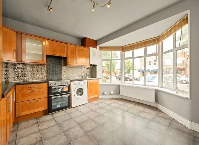 Bilton Road, Greenford, UB6, photo 3