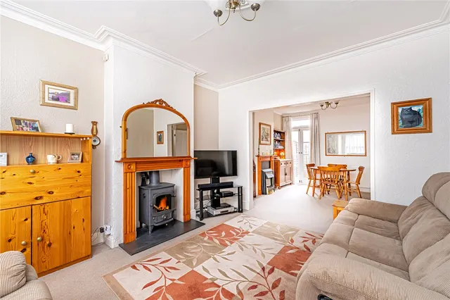 Photo 3 — Prospect Crescent, Twickenham, TW2 7EA
