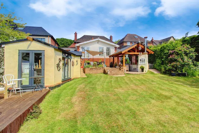 Longwood Road, Aldridge, WS9, photo 2
