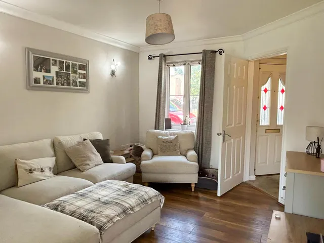 Coppice Drive, Netherton, photo 3