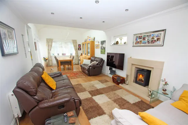 Photo 2 — Cheddington Road, Bournemouth