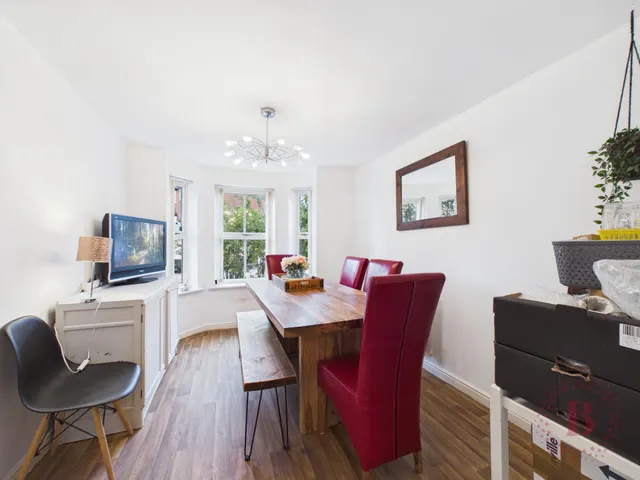 Valley View, Mansfield, NG18, photo 3